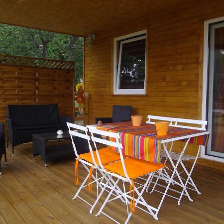 Montolieu Chalet 2 Pers. + Bebe מראה חיצוני תמונה