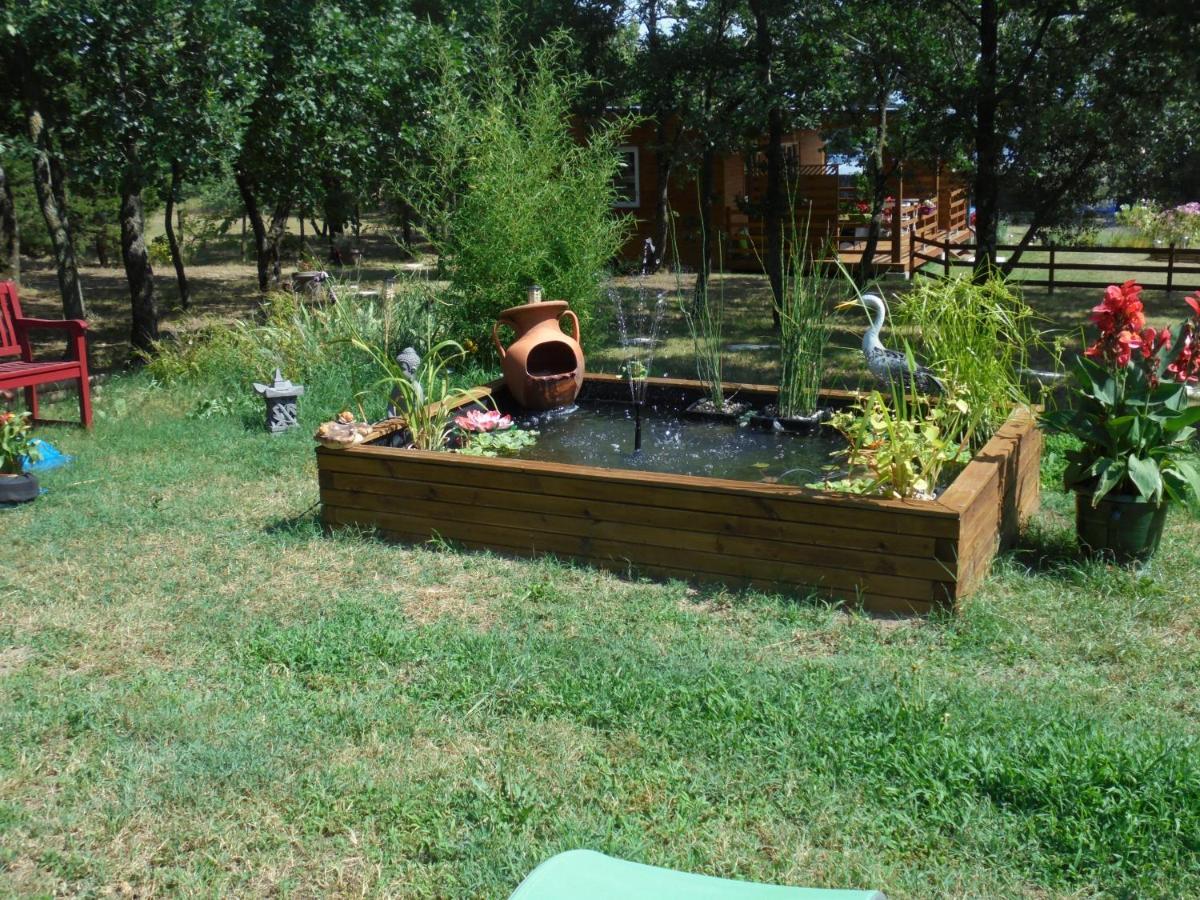 Montolieu Chalet 2 Pers. + Bebe מראה חיצוני תמונה