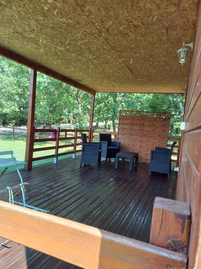 Montolieu Chalet 2 Pers. + Bebe מראה חיצוני תמונה